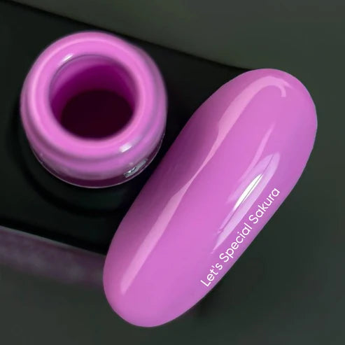 NAILSOFTHEDAY Let`s Special Sakura  201 – spezieller Gel-Nagellack in Lila-Pastell-/Blasslila in einer Schicht, 10 ml