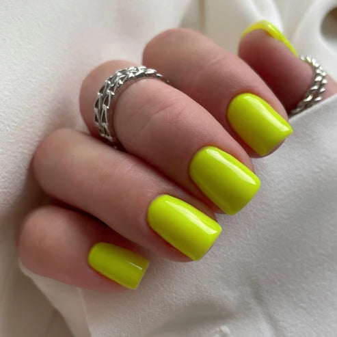 NAILSOFTHEDAY Let`s Special Lemon 229 – ein spezieller Neon-Zitronen-Gellack, der in einer Schicht überlappt, 10 ml