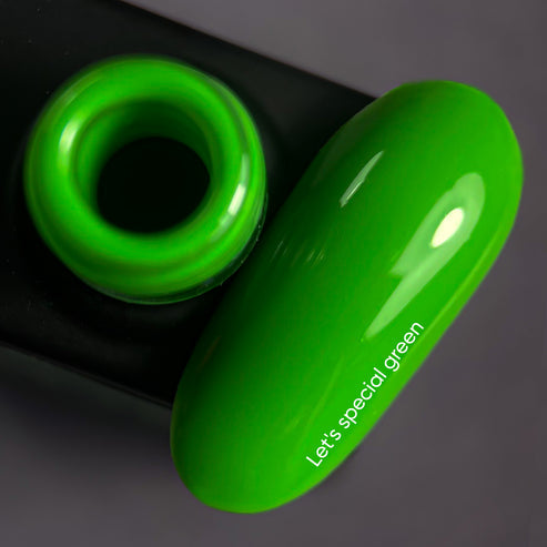 NAILSOFTHEDAY Let`s Special Green 249 – spezieller grüner Gellack, überlappend in einer Schicht, 10 ml