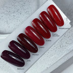 NAILSOFTHEDAY Ein besonderes Highlight ist Marilyn – Gel-Nagellack mit gebackenem Blut, der eine Schicht bedeckt, 10 ml
