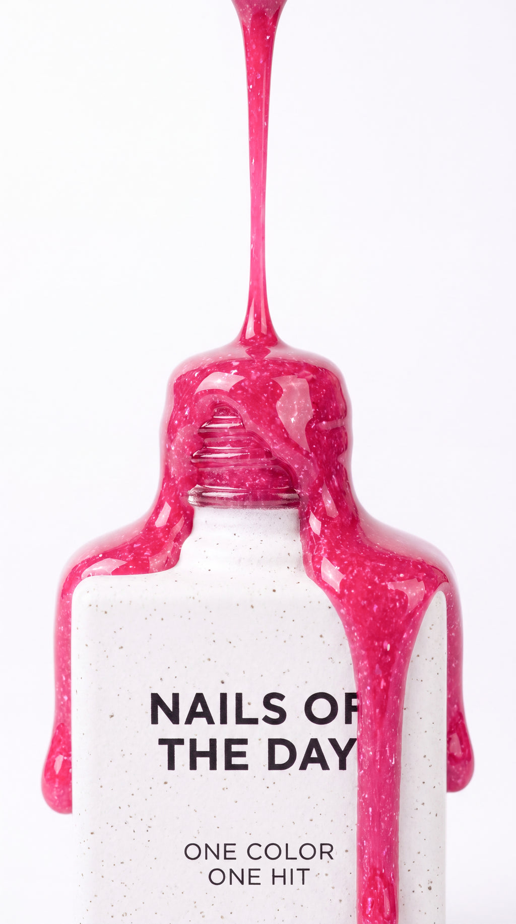 NAILSOFTHEDAY Color of the Month August 2026 CHRIN – Fuchsia mit Goldfolie und Schimmer, deckt bereits in einer Schicht, 10 ml