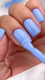NAILSOFTHEDAY Farbe des Monats Juli 2026 – Odesa Himmelblau, deckend in einer Schicht, 10 ml