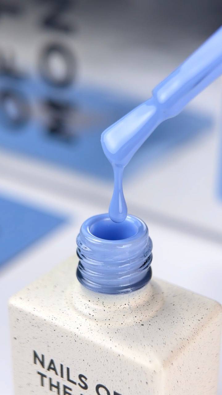 NAILSOFTHEDAY Farbe des Monats Juli 2026 – Odesa Himmelblau, deckend in einer Schicht, 10 ml