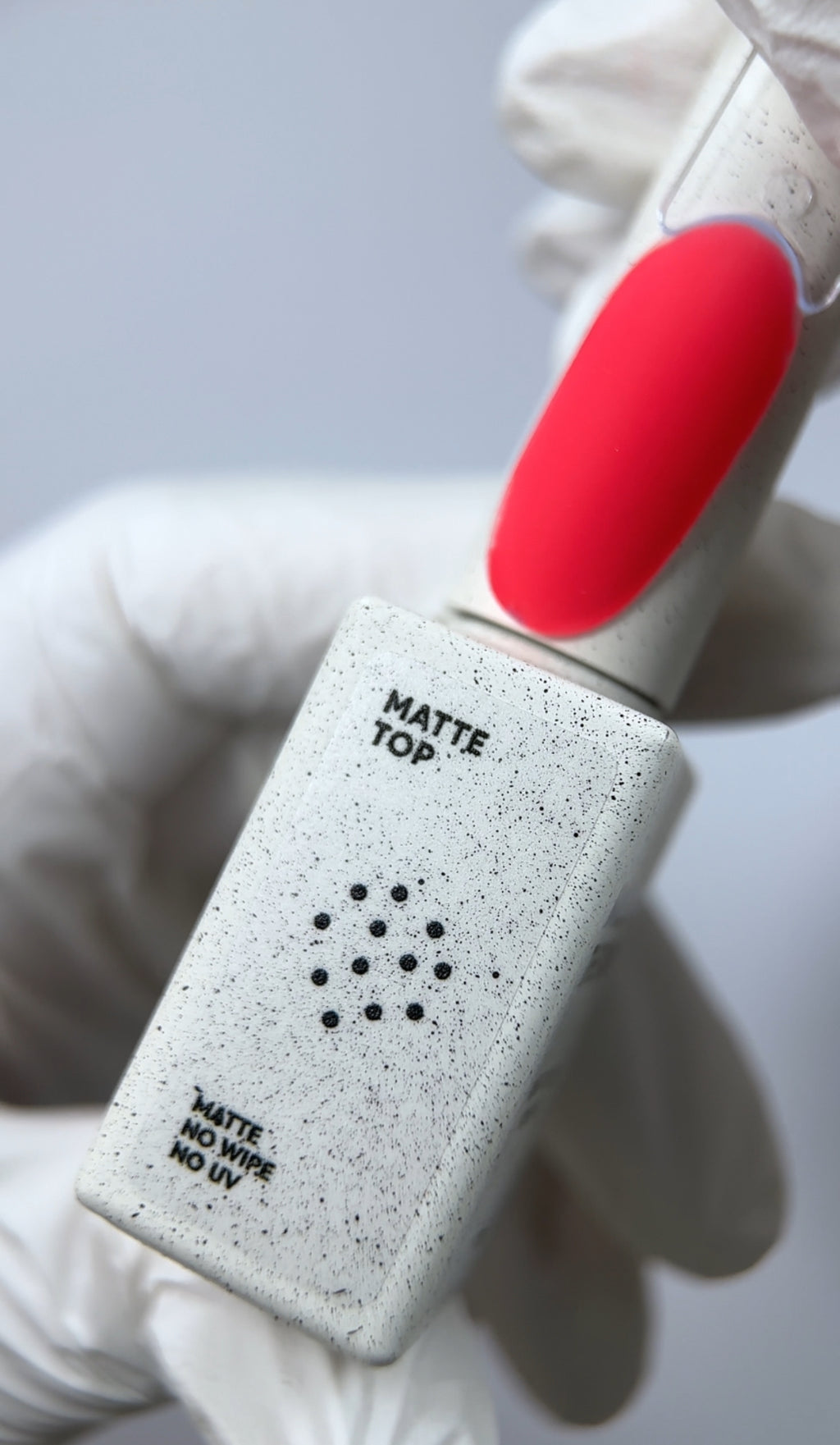 NAILSOFTHEDAY Matte Top No Wipe – mattes Top ohne klebrige Schicht, mit UV-Filtern, 10 ml