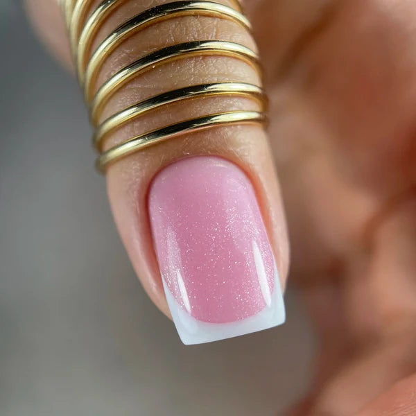 NAILSOFTHEDAY Glossy Top Wipe – glänzendes Top mit klebriger Schicht, ohne UV-Filter, 10 ml