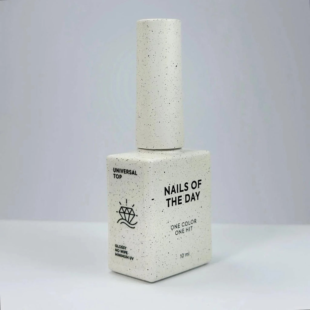 NAILSOFTHEDAY Universal Top — glänzender No-Wipe-Topcoat mit minimalem UV-Filtergehalt, 10 ml